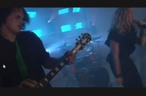 LIVE BLU 5